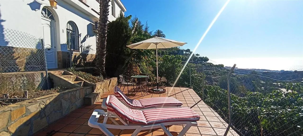 Villa Universal Beauty Resort Málaga 0*,  España